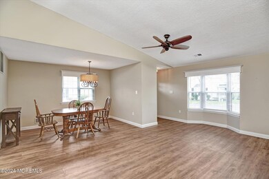 07-Living & Dining Room