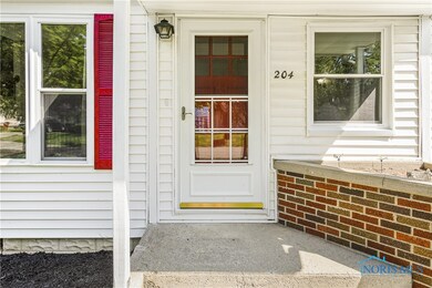204 Turner Ave, Ada, OH 45810 - photo 4