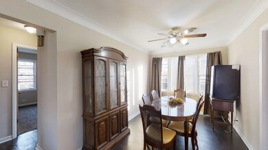 2721 W Rosemont Ave unit 2E, Chicago, IL 60659 - photo 3