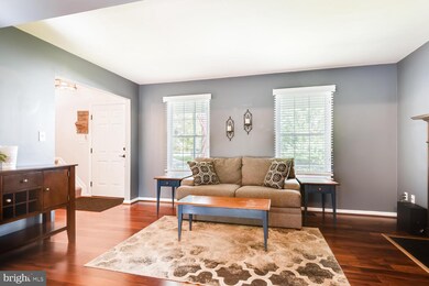 1063 Berkley Dr, Sykesville, MD 21784 - photo 3