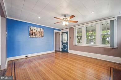 904 Myra Ave, Lansdowne, PA 19050 - photo 6