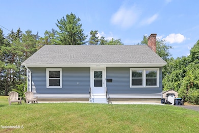 198 Allengate Ave, Pittsfield, MA 01201 - photo 2