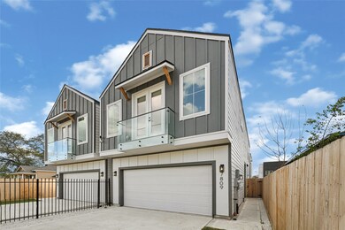 7805 Dyer St, Houston, TX 77088 - photo 7