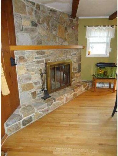 618 Heckel Ave, Spring City, PA 19475 - photo 6