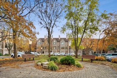 2706 N Southport Ave unit B, Chicago, IL 60614 - photo 2