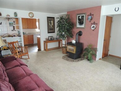 852 Lawnsdale Rd, Medford, OR 97504 - photo 3