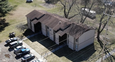 Corning Apartments, Farwell, MI 48622 - photo 2