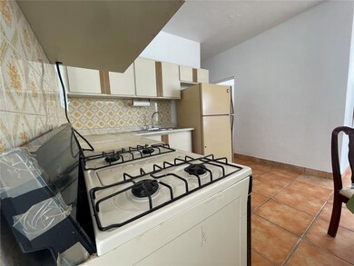 Atenas St. Ext Forest Hills unit v, Bayamon, PR 00959 - photo 6