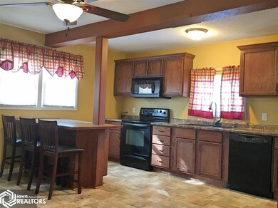 701 E 21st Street Place S, Newton, IA 50208 - photo 6