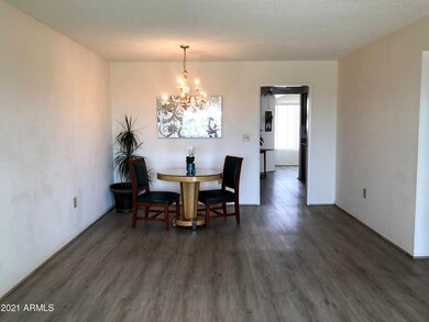 11126 W Desert Butte Dr, Sun City, AZ 85351 - photo 3