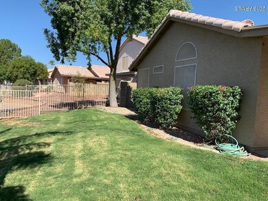 64 S Willow Creek St, Chandler, AZ 85225 - photo 3