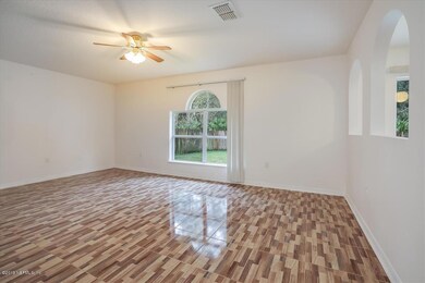 04-Family_Room