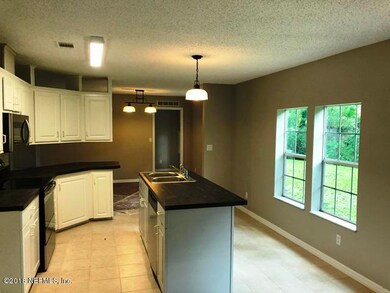 1325 Ellis Rd S, Jacksonville, FL 32205 - photo 5