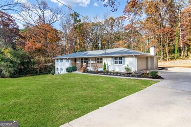 4956 Mountclaire Rd, Stone Mountain, GA 30087 - photo 4