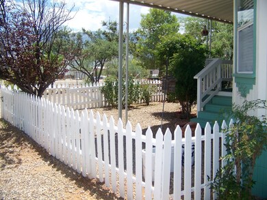 Front Fenced Yard