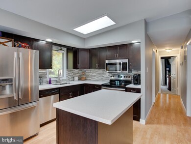 205 Sharon Dr, Lusby, MD 20657 - photo 3