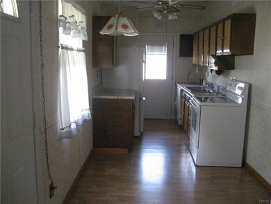 KITCHEN, DINING AREA