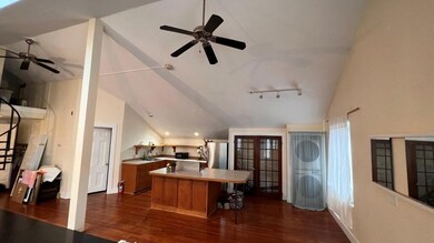 146 Broadway unit 1, Newport, RI 02840 - photo 3
