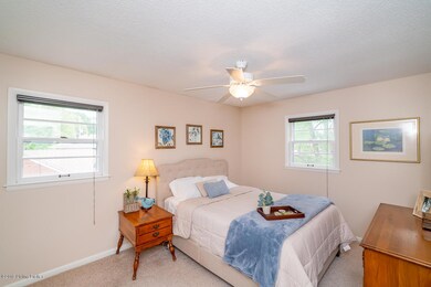 9322 Cloverwood Ln, Louisville, KY 40291 - photo 5