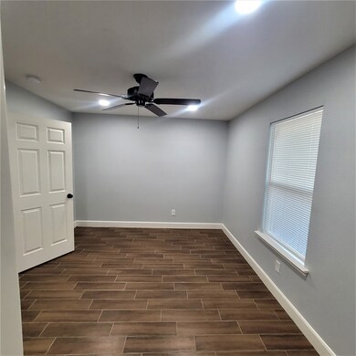 10008 Woodico Ct, Houston, TX 77038 - photo 6