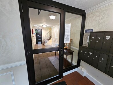 15-17 University Rd unit 26, Brookline, MA 02445 - photo 2