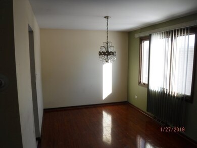 4026 Violet Ln, Matteson, IL 60443 - photo 3