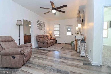 242 Asbury Rd, Pasadena, MD 21122 - photo 7