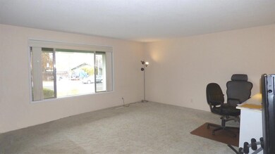 1400 N Keene Way Dr, Medford, OR 97504 - photo 4