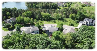 Stunning curb appeal, privacy and tranquil year ro