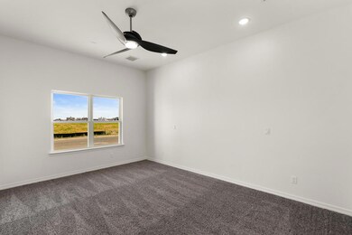 13676 Glen Vista Ln, Horizon City, TX 79928 - photo 2