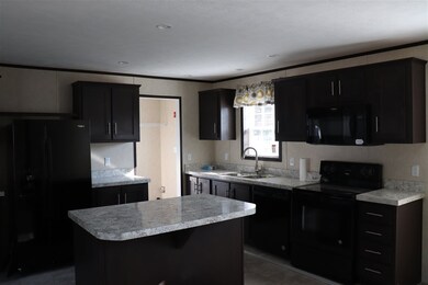 11 Riverview Dr, Rochester, NH 03867 - photo 4