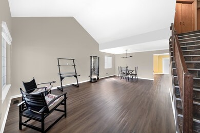 1712 Sunshine Ln, Zion, IL 60099 - photo 3