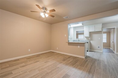 406 Hogle St, Weatherford, TX 76086 - photo 2