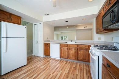 661 E Lake Front Cir, Galloway, NJ 08205 - photo 5