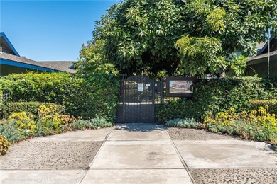 1107 W Memory Ln unit 17A, Santa Ana, CA 92706 - photo 3