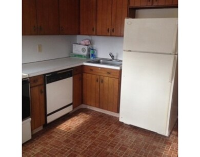 186 Howard St, Ludlow, MA 01056 - photo 3