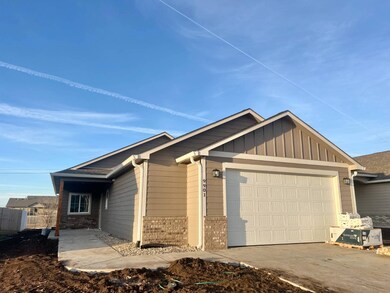 9871 Weeping Willow Dr, Manhattan, KS 66502 - photo 2