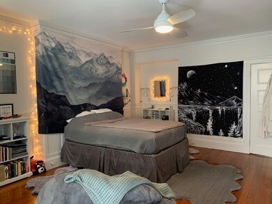 9 Regent Cir unit 1, Brookline, MA 02445 - photo 5