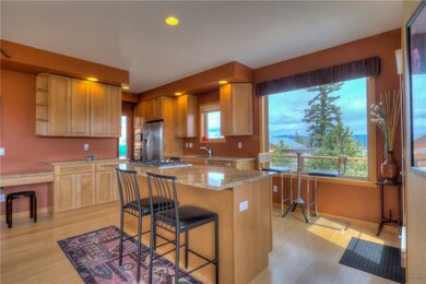 Kitchen/Breakfast nook