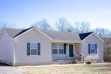 103 Tanner Cir, Shelbyville, TN 37160 - photo 2