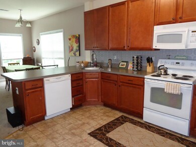 466 Lantern Ln, Chambersburg, PA 17201 - photo 6