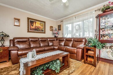 33 Endicott Dr, Westborough, MA 01581 - photo 3