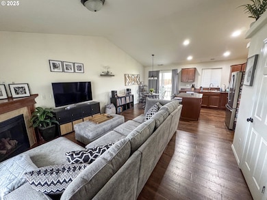 277 Grouse Ct, Hermiston, OR 97838 - photo 2