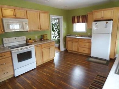 92 North Ave, Haverhill, MA 01830 - photo 3