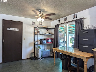 47696 W 1st St, Oakridge, OR 97463 - photo 7