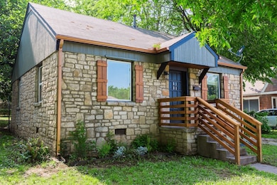 812 N Delaware Place, Tulsa, OK 74110 - photo 2