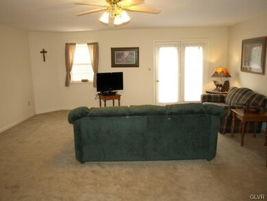 3475 Limestone Dr, Whitehall, PA 18052 - photo 3