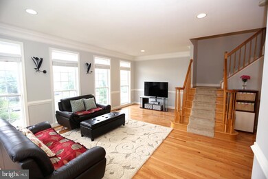 25791 Mews Terrace, Chantilly, VA 20152 - photo 5