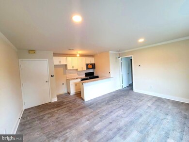 1 W Lancaster Ave unit 7, Downingtown, PA 19335 - photo 3