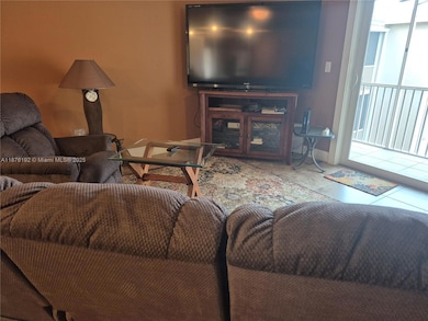 1510 SE 15th St unit 305, Fort Lauderdale, FL 33316 - photo 6